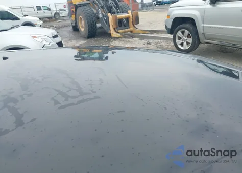 2004 Toyota Tundra Limited V8 z USA, uszkodzony, nr VIN 5TBDT48144S436990